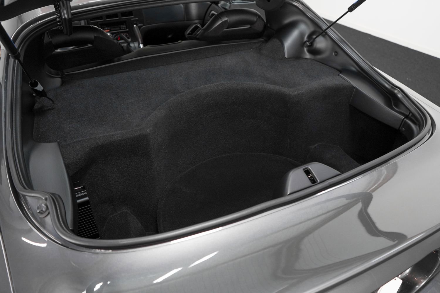 Used 2002 Dodge Viper GTS RWD image 46