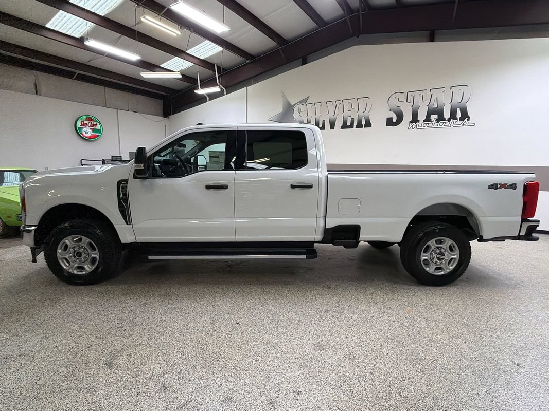 Used 2025 Ford F250 XLT AWD/4WD image 3