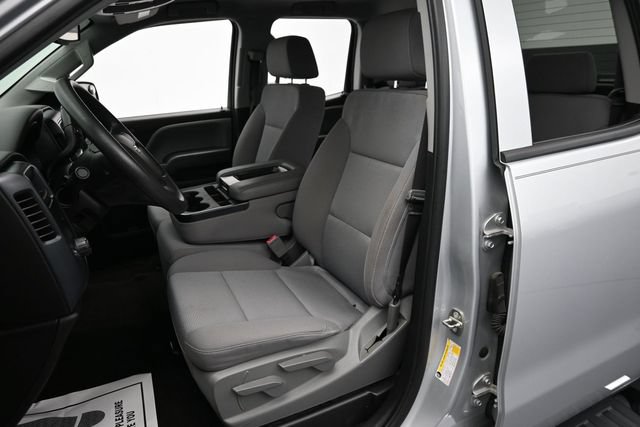 Used 2018 Chevrolet Silverado 1500 Custom w/ Custom Value Package RWD image 11
