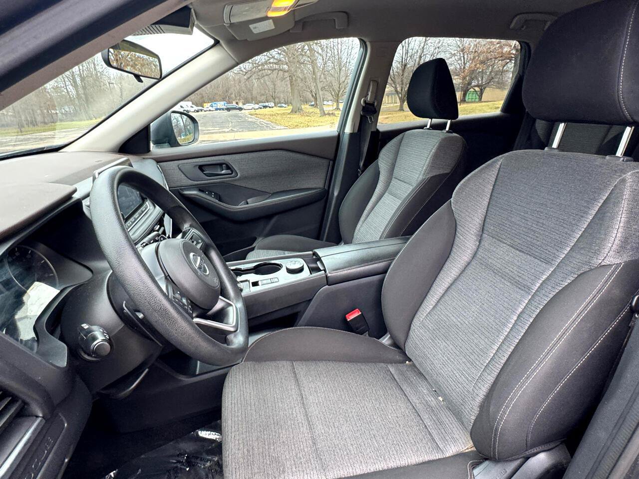 Used 2021 Nissan Rogue S AWD/4WD image 23