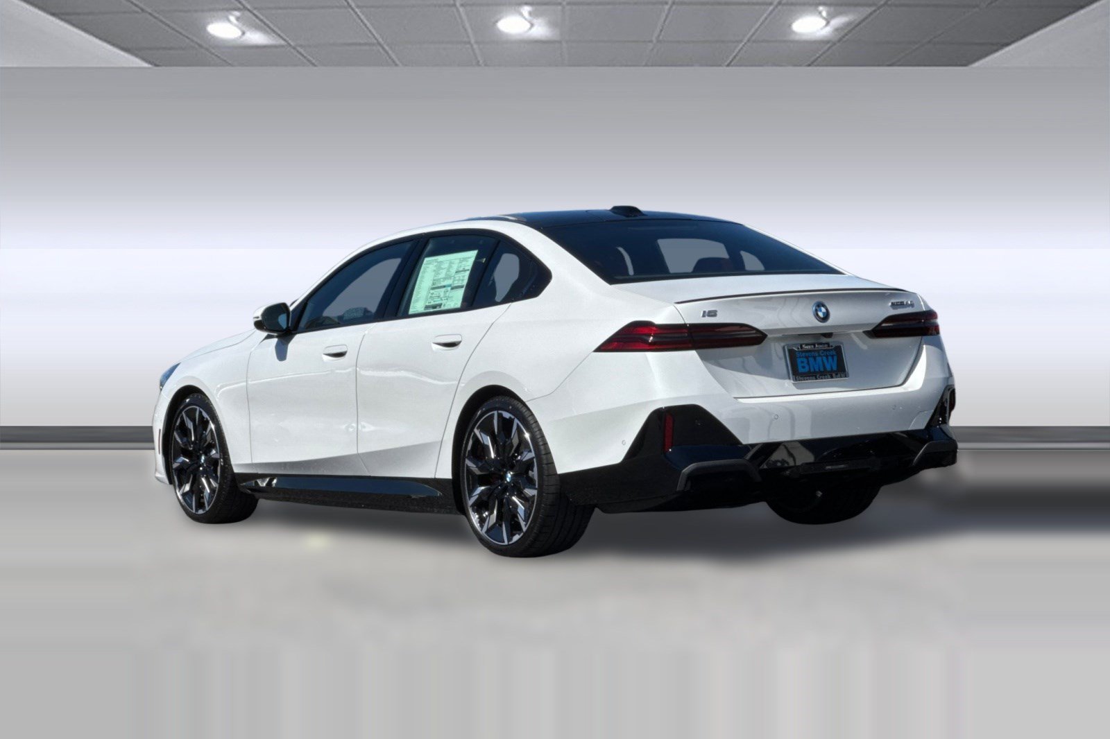 New 2027 BMW i5 M60 w/ Executive Package RWD image 3