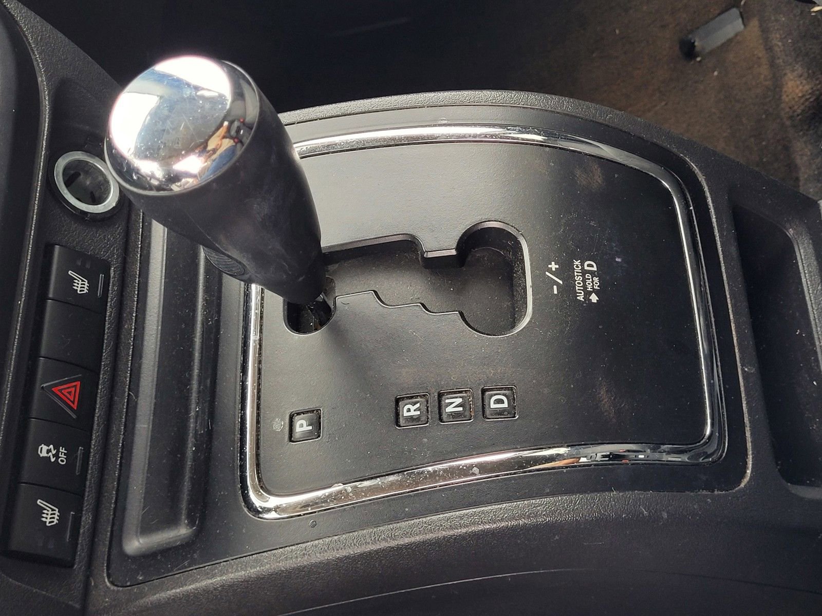 Used 2013 Jeep Compass Latitude FWD image 21