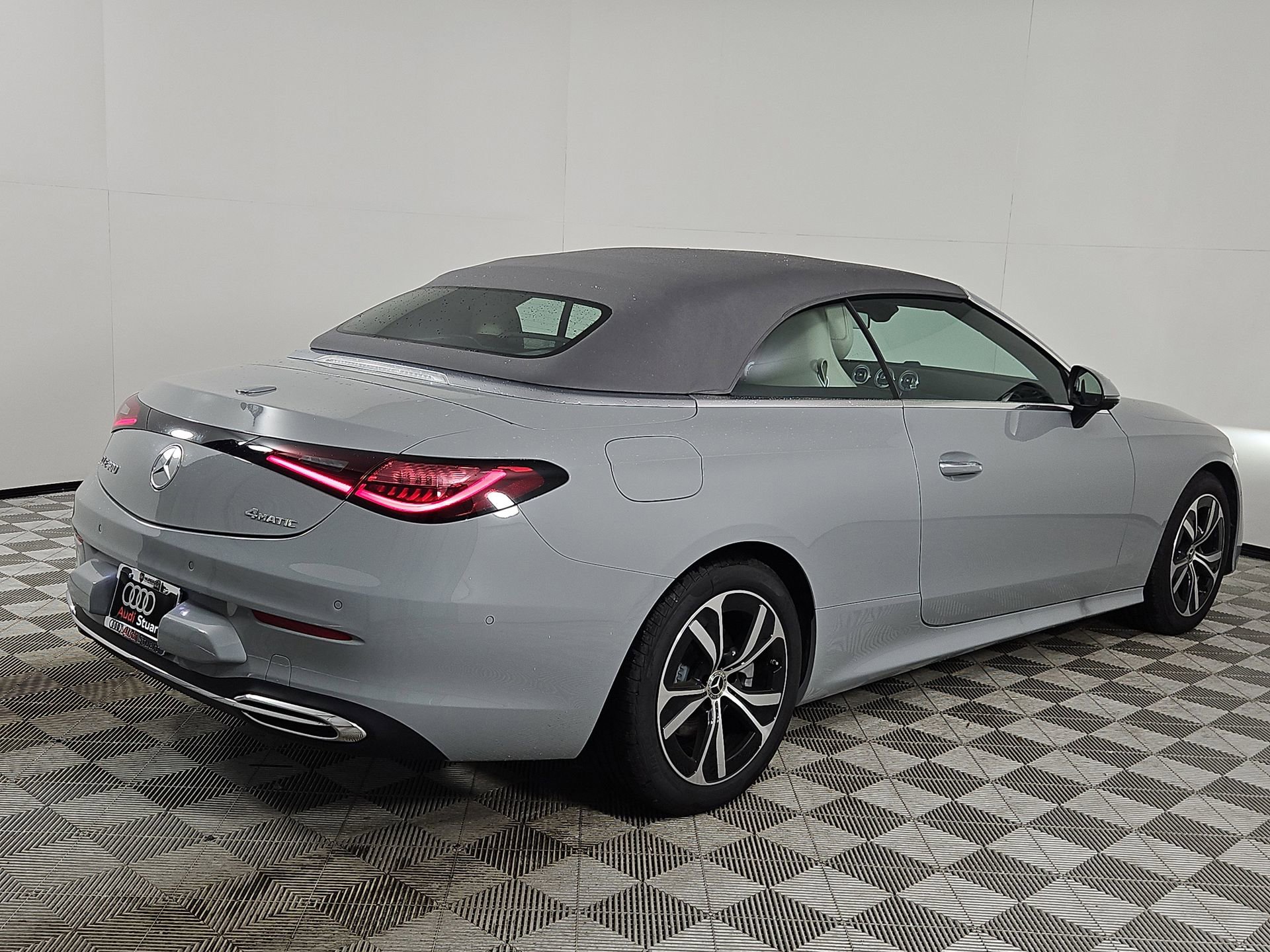 Used 2026 Mercedes-Benz CLE 300 4MATIC Cabriolet image 43