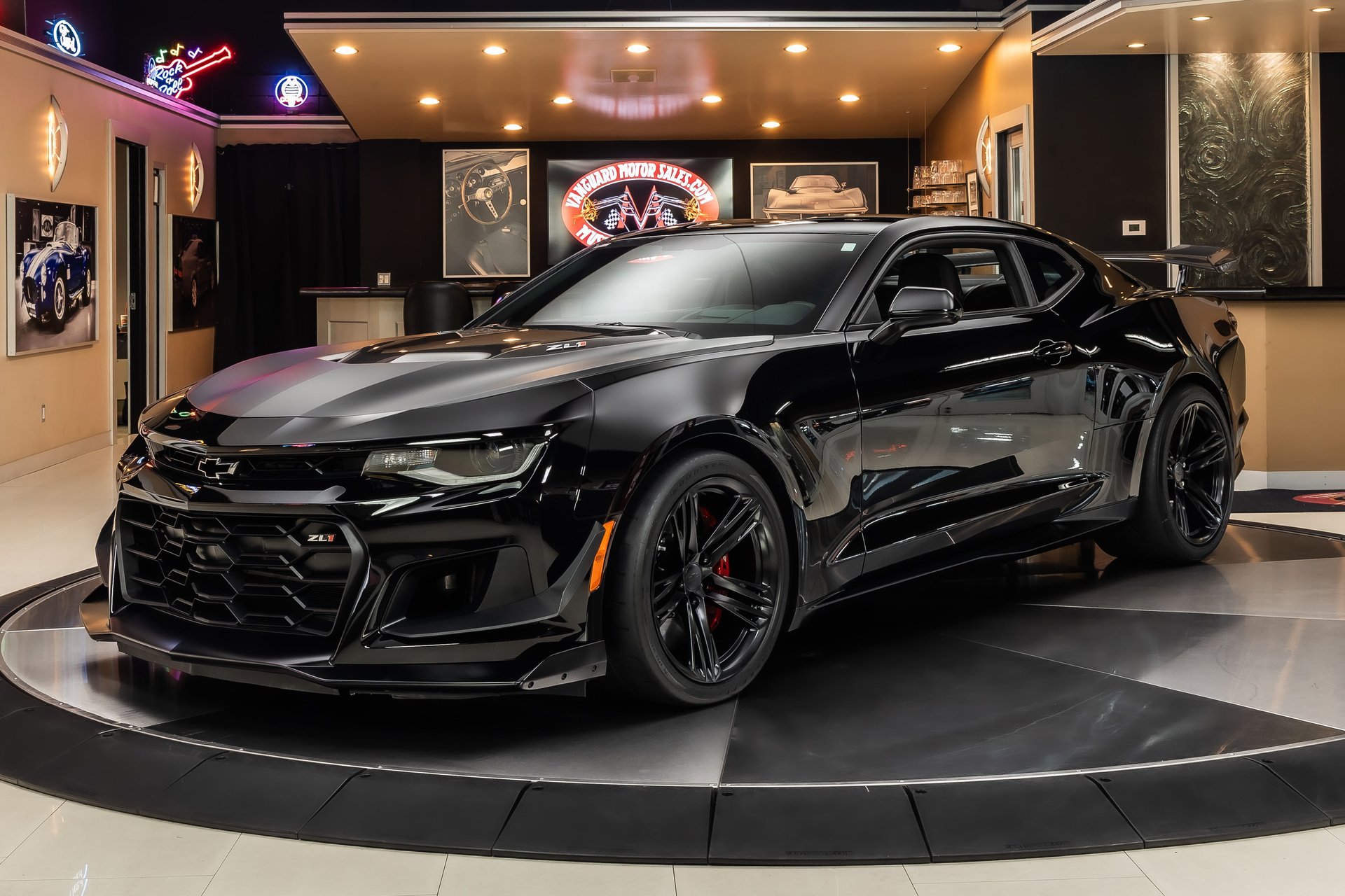 Used 2022 Chevrolet Camaro ZL1 image 1