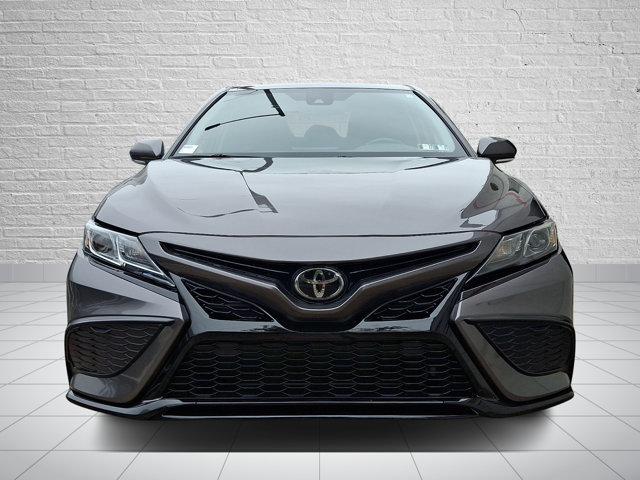 Used 2022 Toyota Camry SE w/ Carpet Mat Package (TMS) FWD video 2