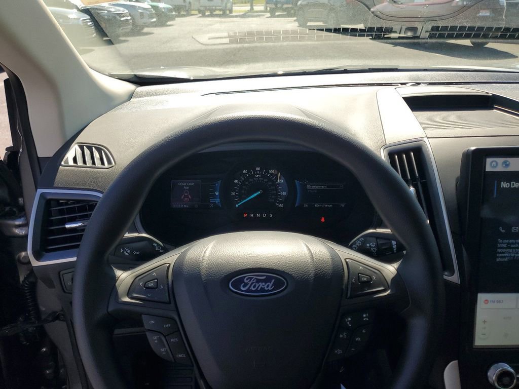 New 2024 Ford Edge SE w/ Black Appearance Package AWD/4WD image 17