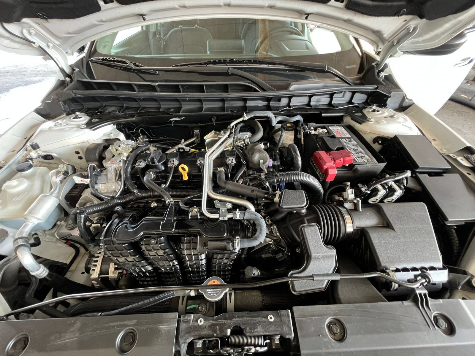 Used 2025 Nissan Altima 2.5 SV FWD image 32