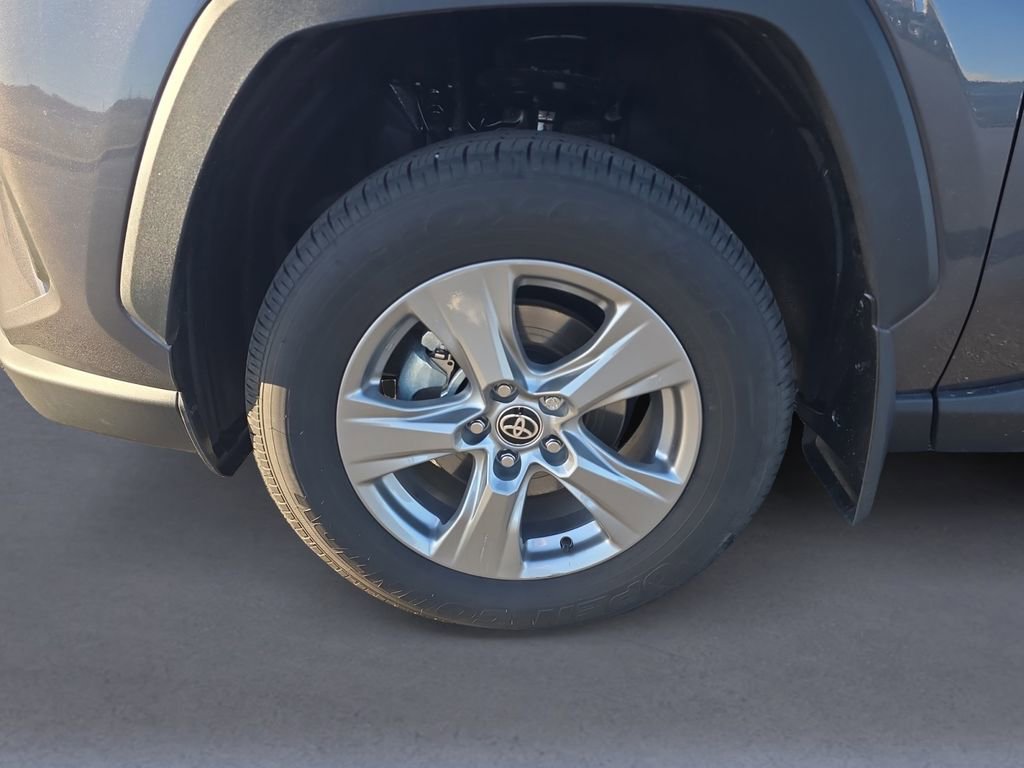 Used 2025 Toyota RAV4 XLE w/ Convenience Package image 9