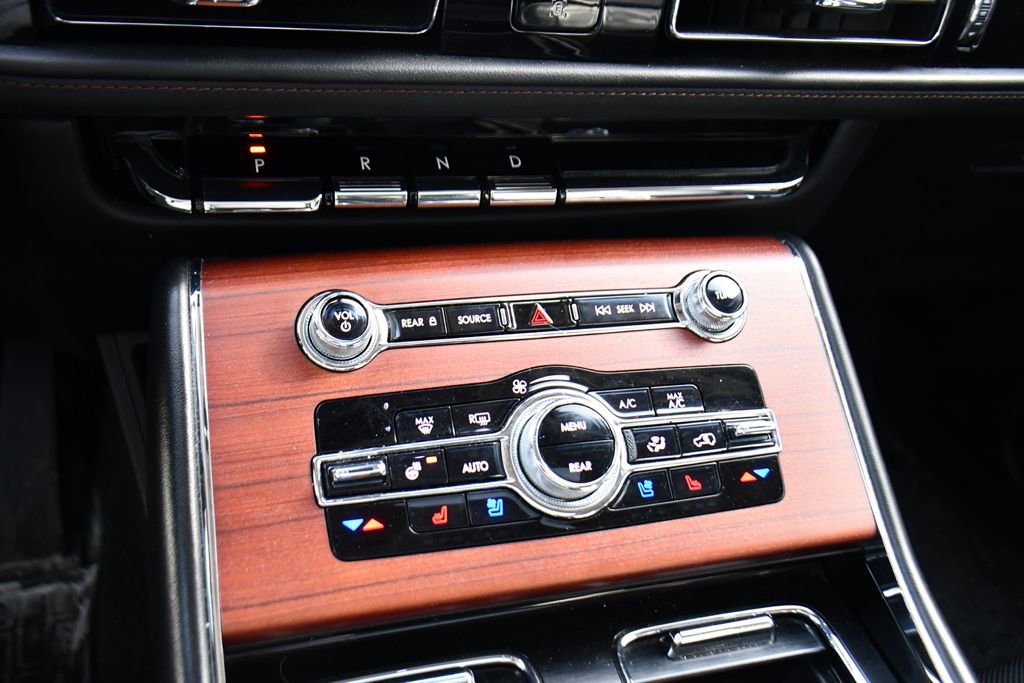 Used 2022 Lincoln Aviator Reserve w/ Equipment Group 201A image 33