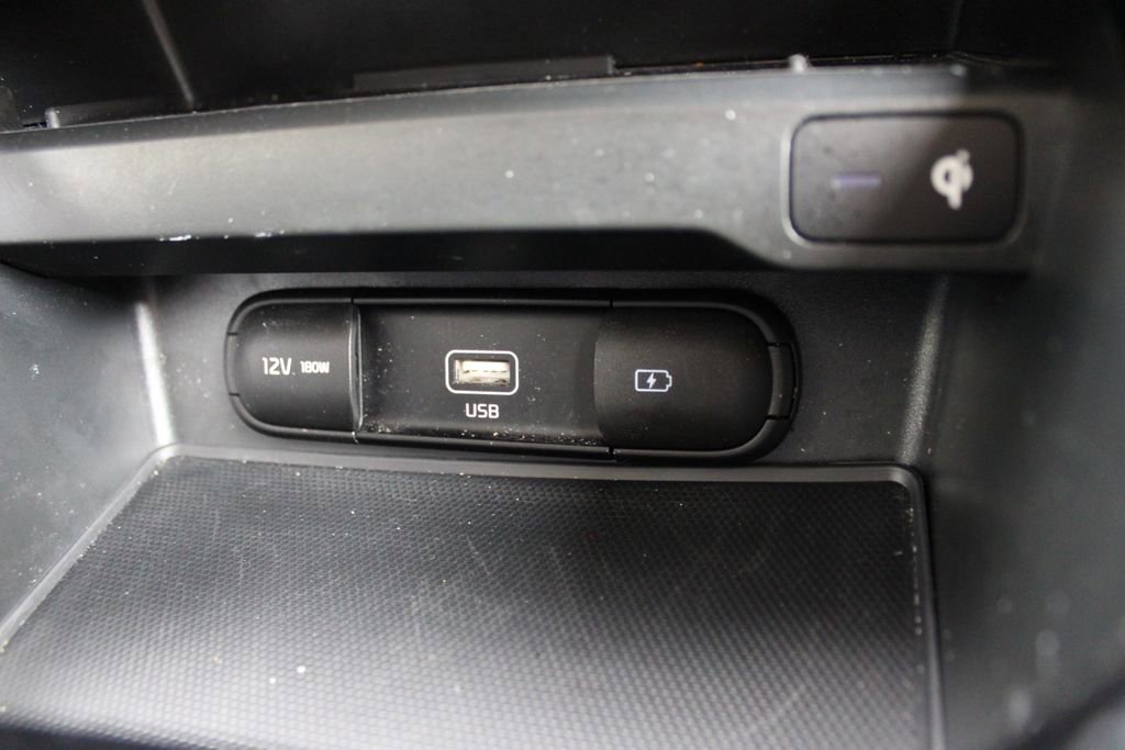 Used 2020 Kia Soul EX FWD image 26