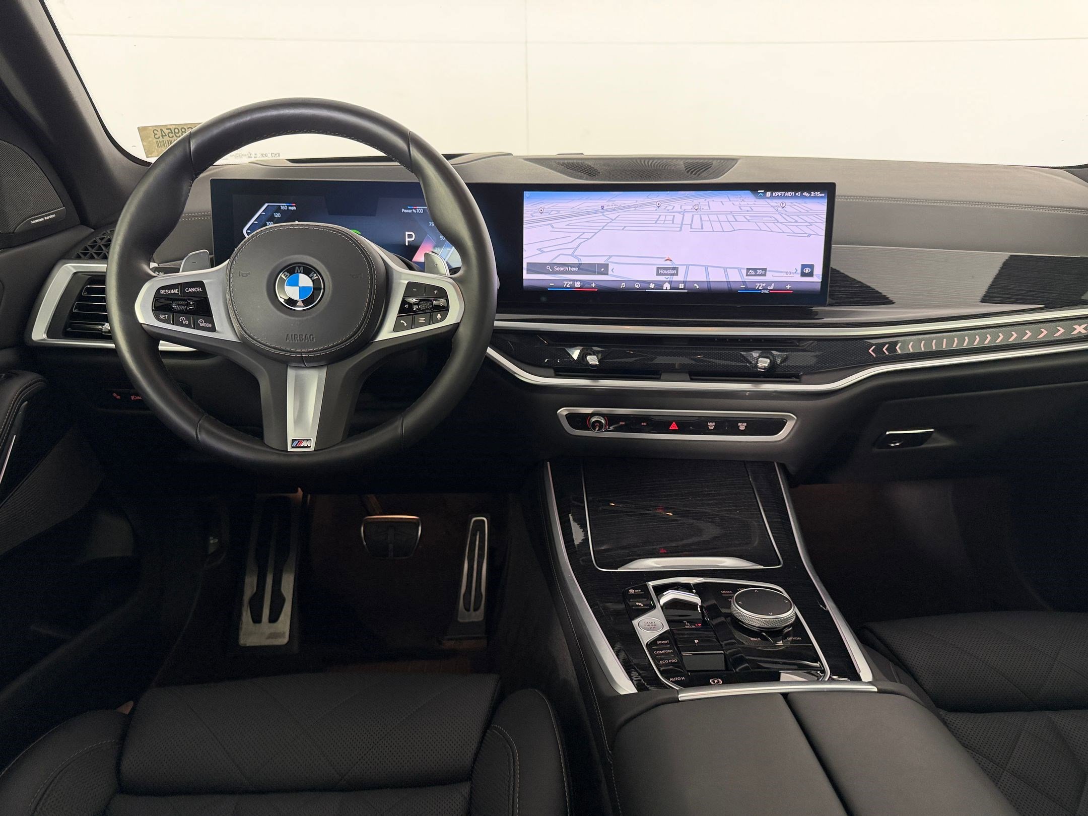 Used 2024 BMW X5 sDrive40i w/ M Sport Package RWD image 30