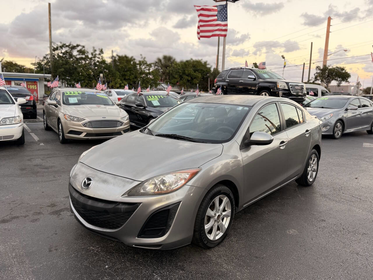 Used 2010 MAZDA MAZDA3 i Touring image 1