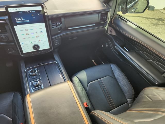 Used 2023 Ford Expedition Max Platinum AWD/4WD image 14