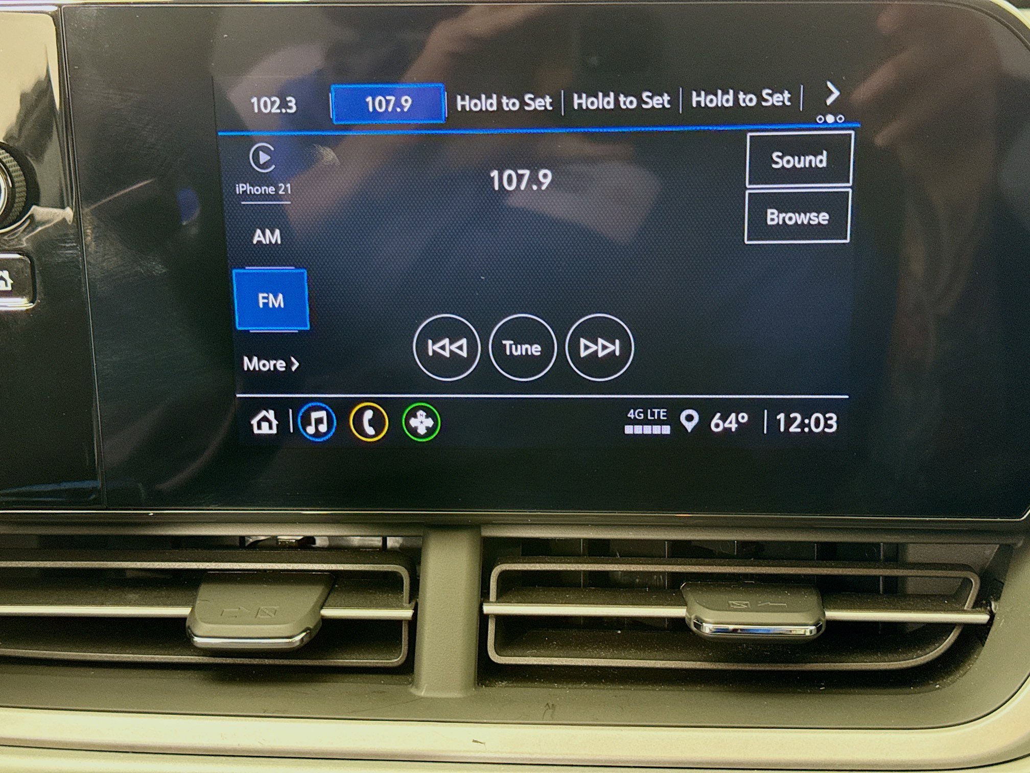 Used 2024 Chevrolet Trax LS image 15