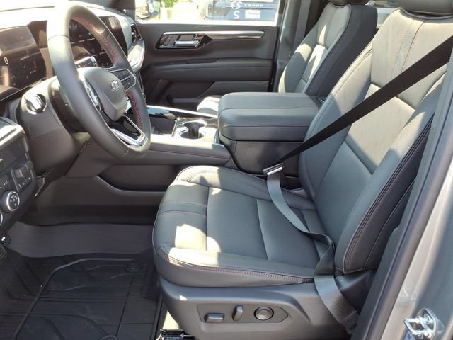 New 2026 Chevrolet Suburban RST w/ RST Capability Package AWD/4WD image 6