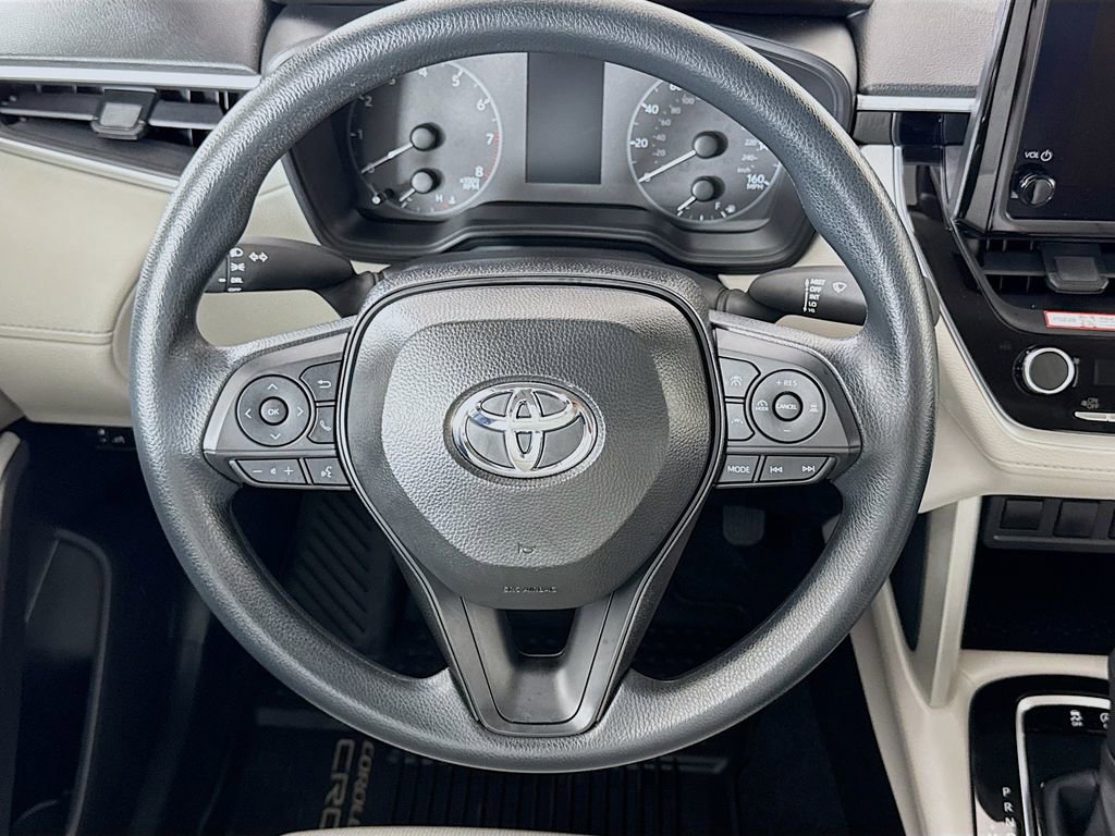 Certified 2025 Toyota Corolla Cross L image 14