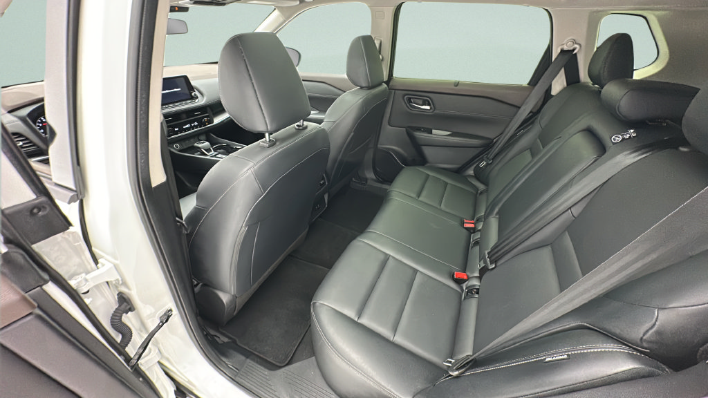 Used 2023 Nissan Rogue SV w/ SV Premium B Package AWD/4WD image 10