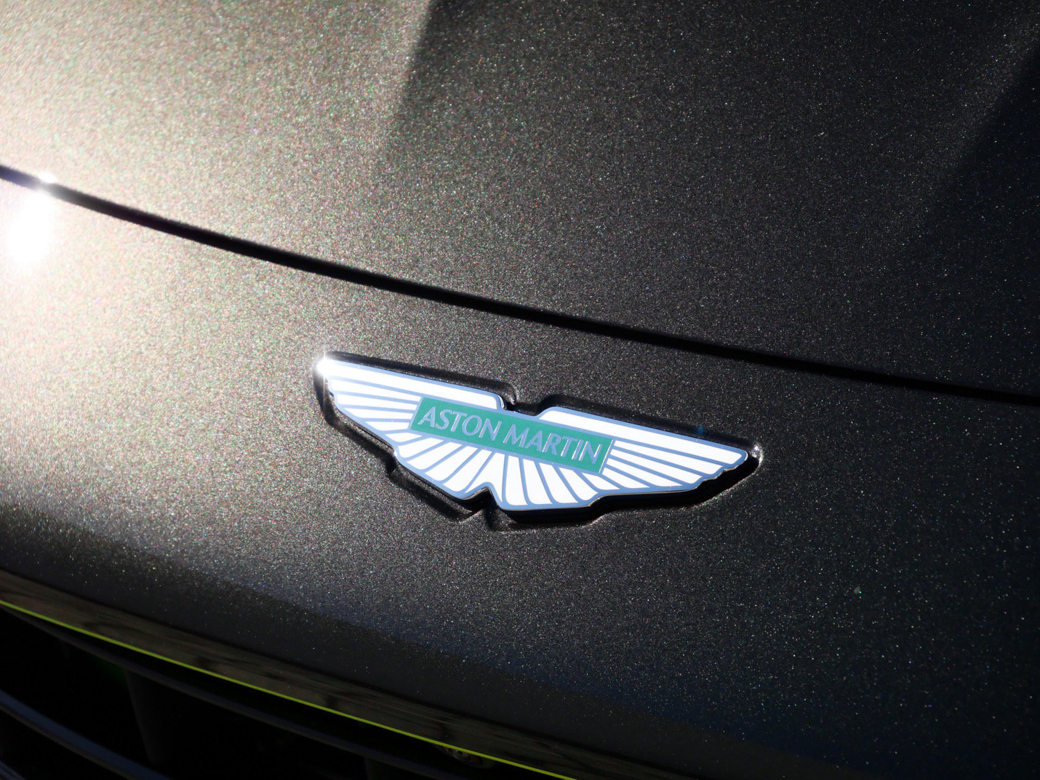 New 2026 Aston Martin V8 Vantage S RWD image 15