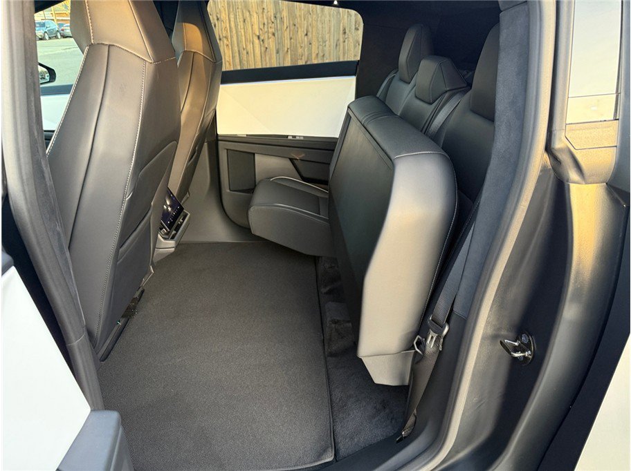 Used 2024 Tesla Cybertruck Cyberbeast image 33