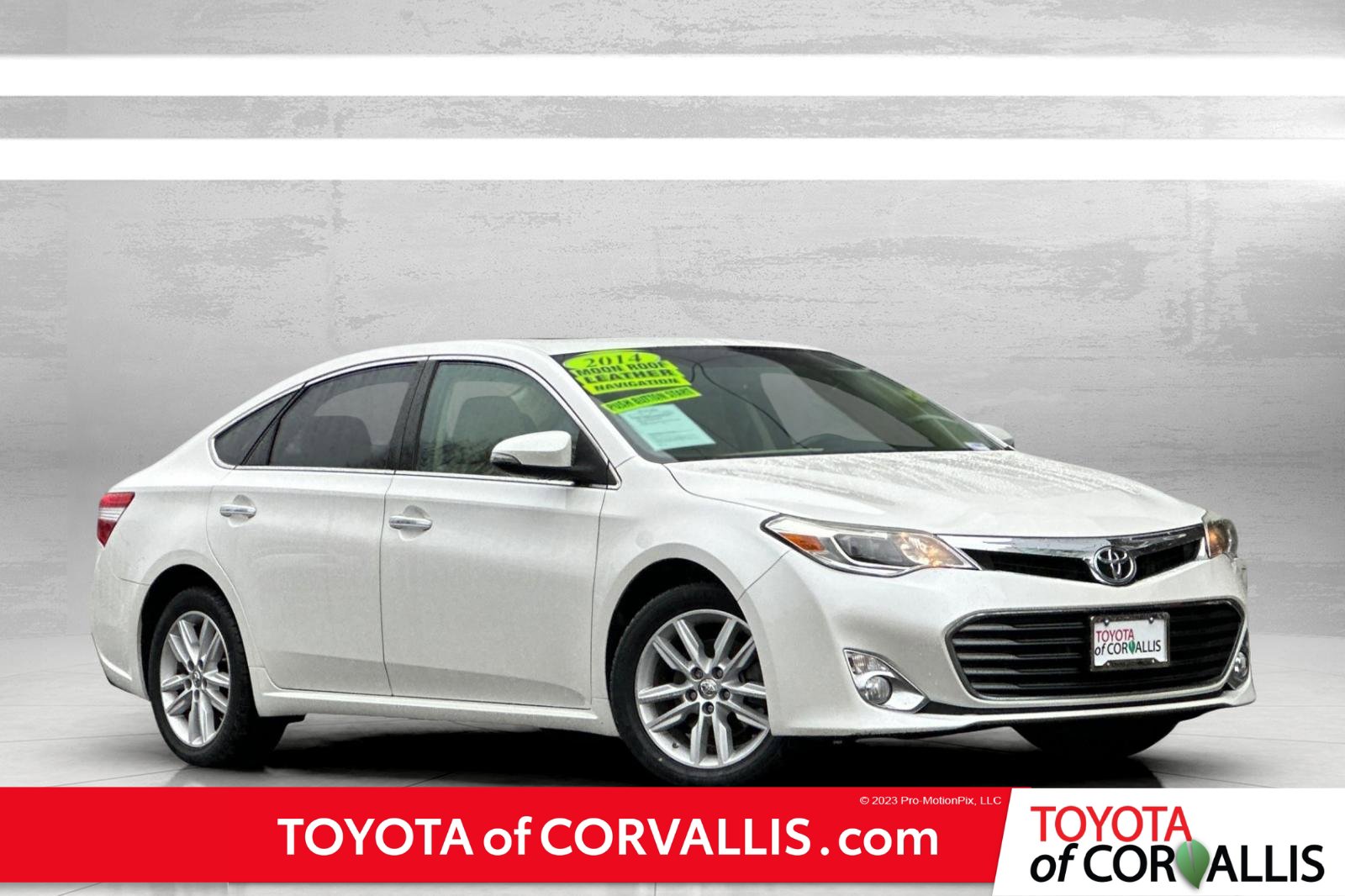 Used 2014 Toyota Avalon XLE Touring image 1