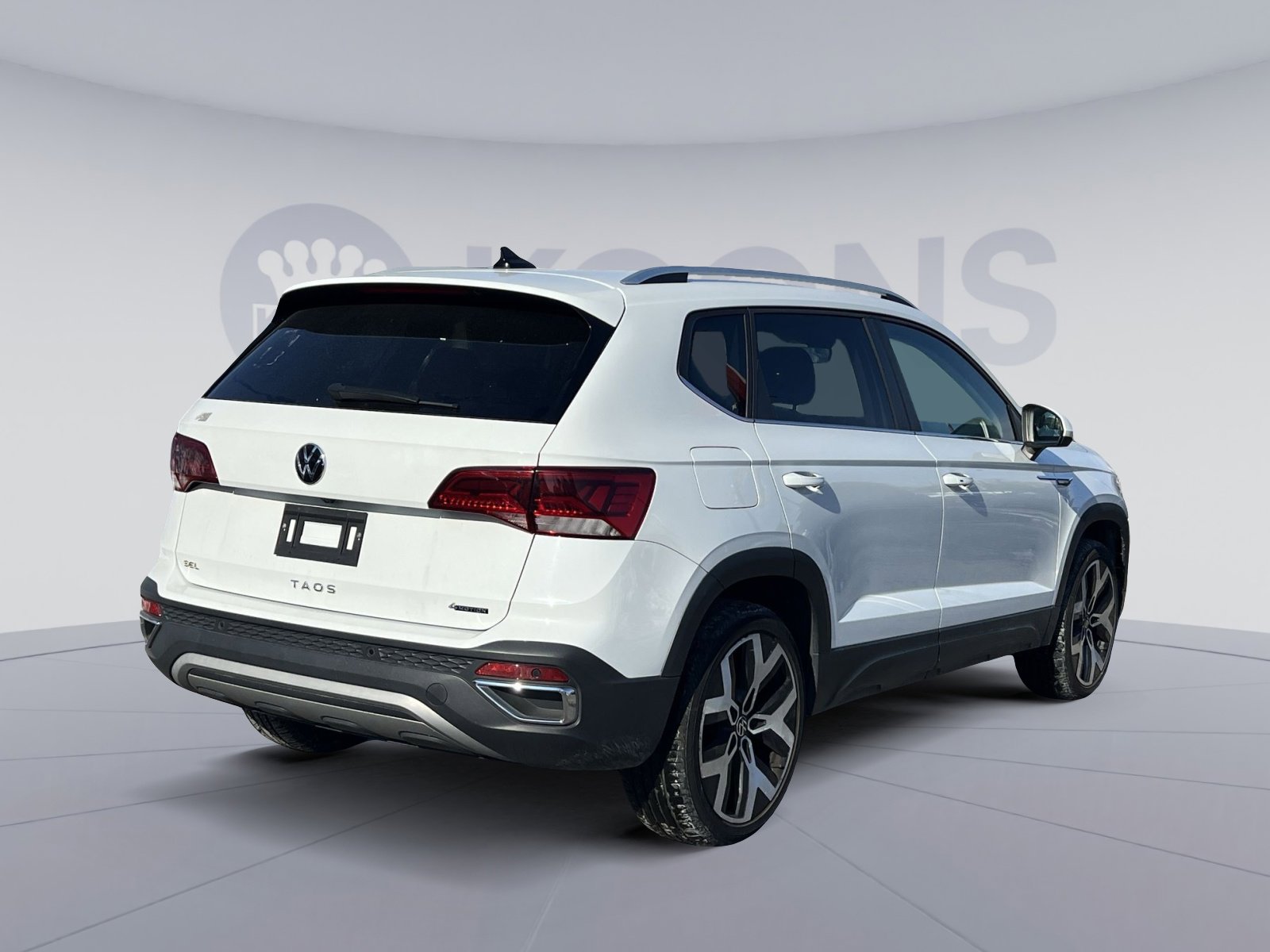 Used 2022 Volkswagen Taos SEL image 7