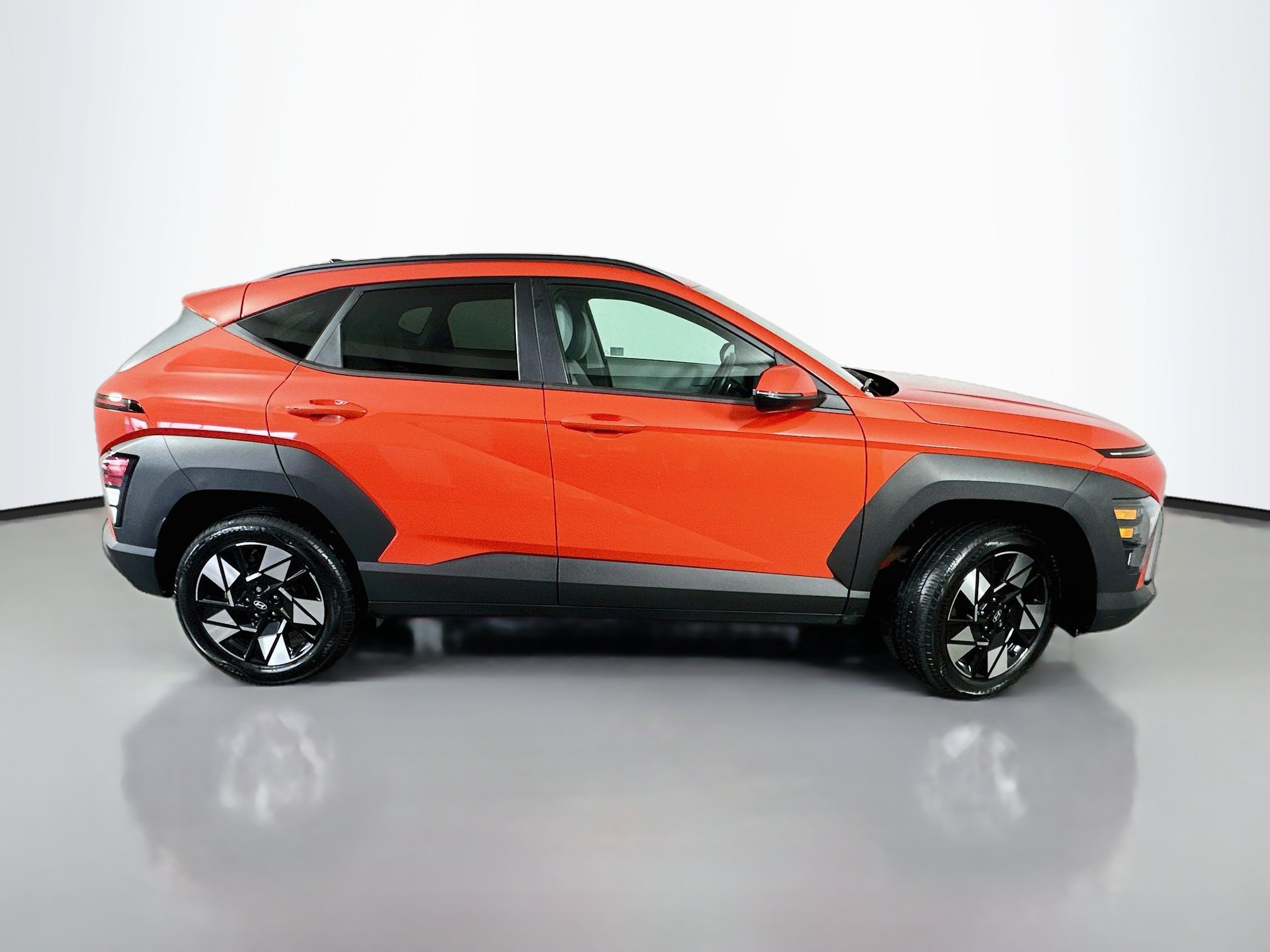 Certified 2024 Hyundai Kona SEL w/ Convenience Package AWD/4WD image 8