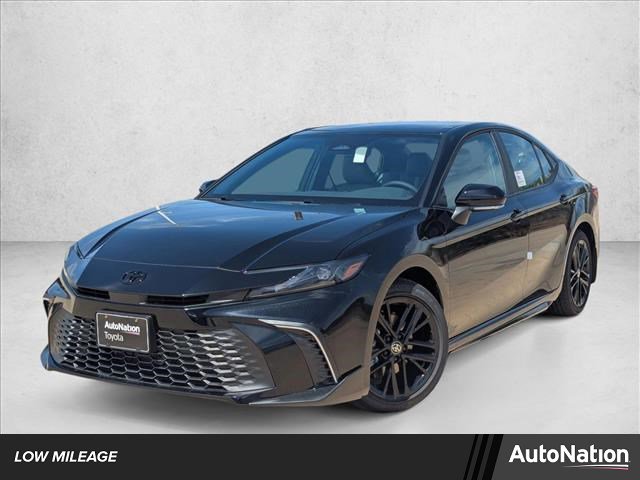 Used 2025 Toyota Camry SE w/ Multimedia Upgrade Package