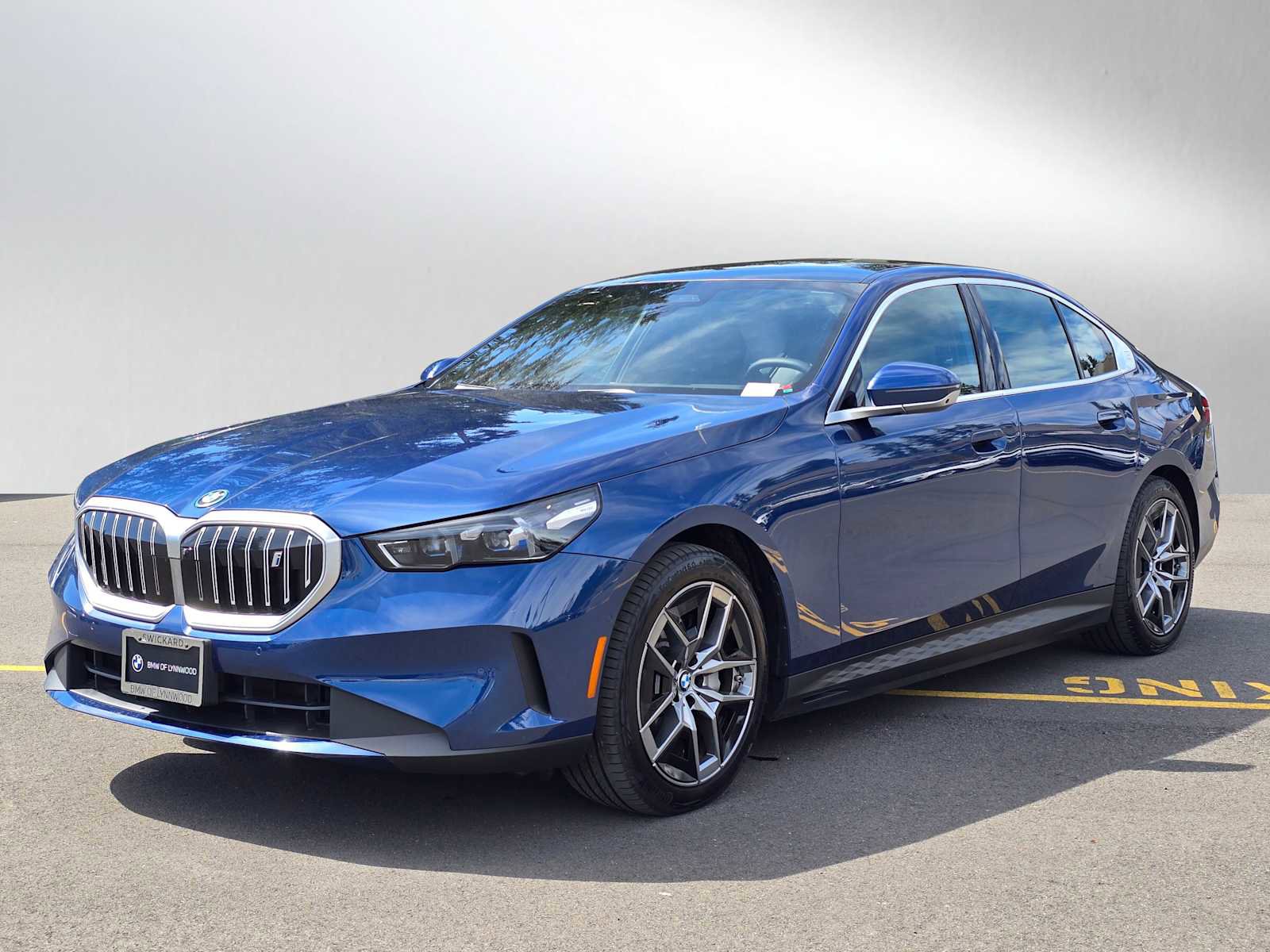 Used 2026 BMW i5 eDrive40 AWD/4WD image 7