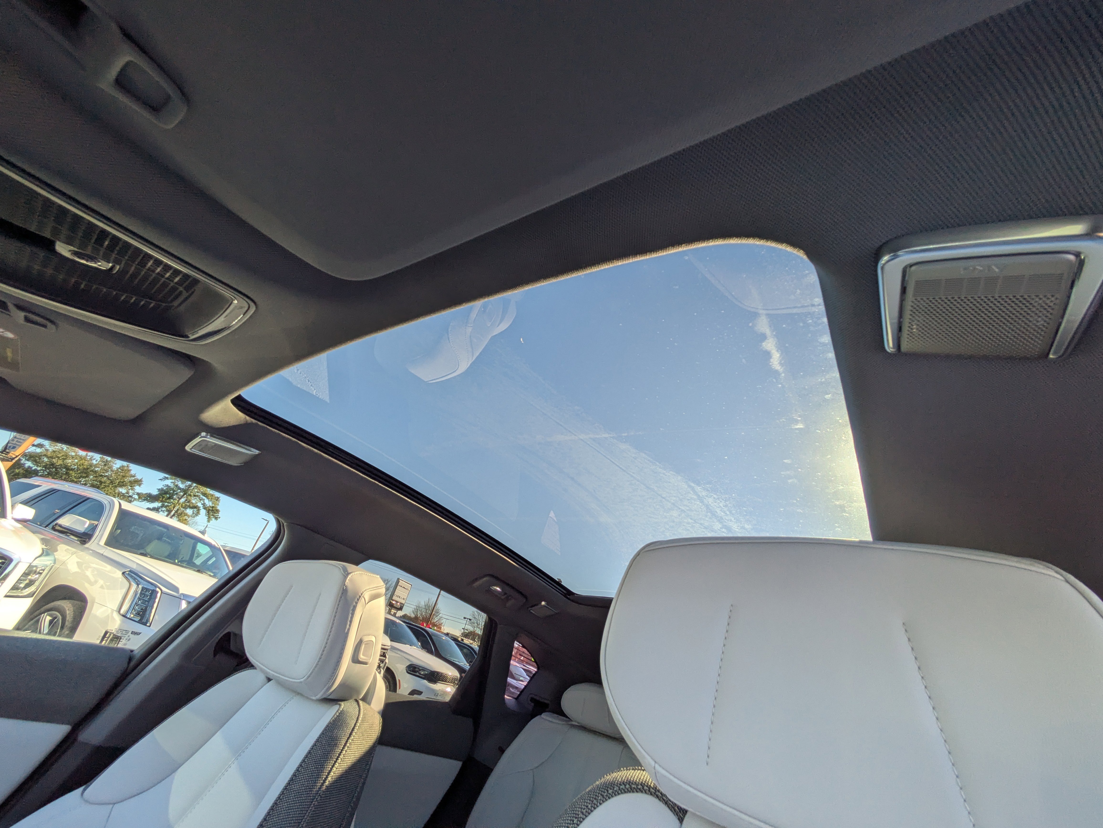 New 2026 Cadillac Optiq Luxury 1 w/ LPO, Floor Liner Package image 13