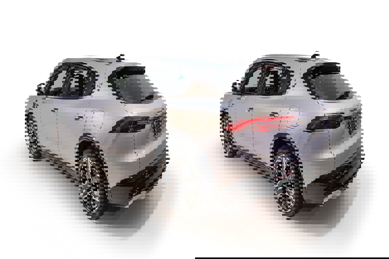 New 2025 Maserati Grecale Folgore image 5