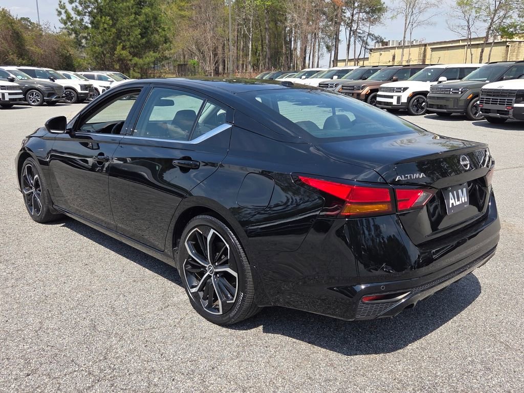Used 2025 Nissan Altima 2.5 SR image 10