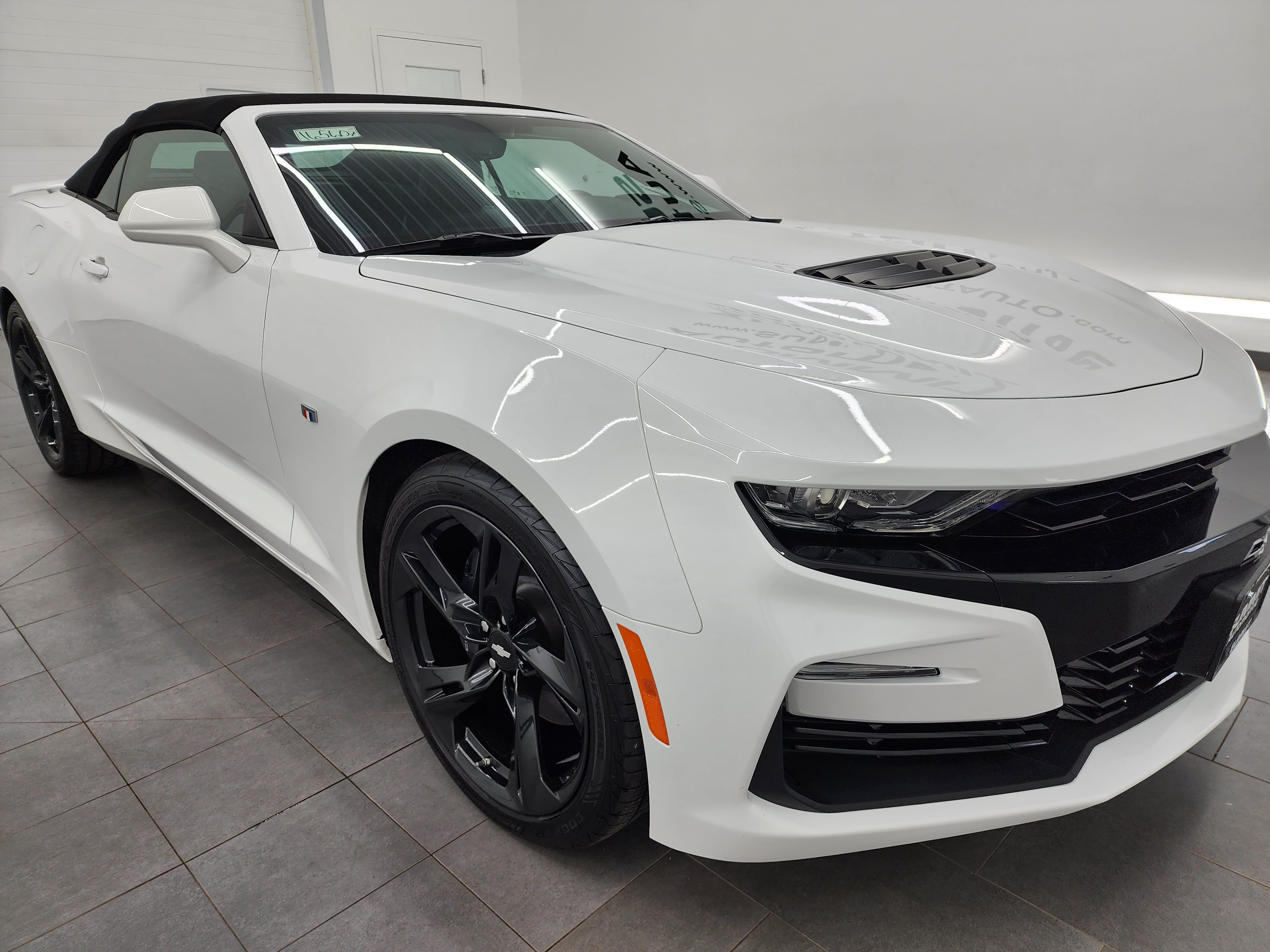 Used 2019 Chevrolet Camaro SS RWD image 2
