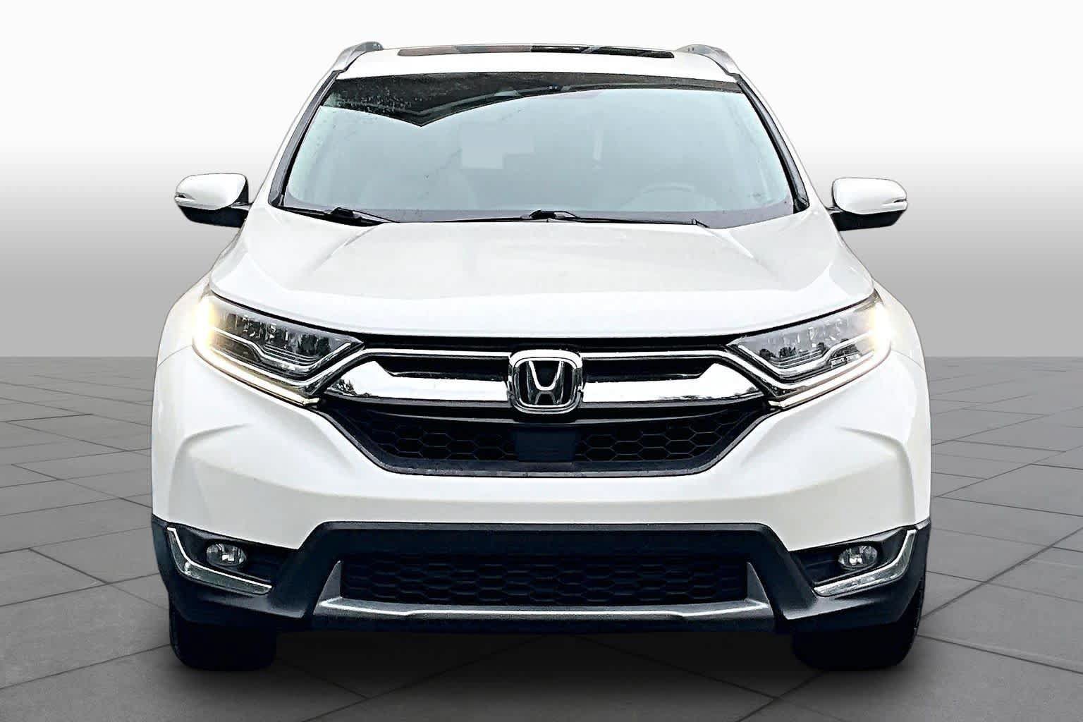 Used 2018 Honda CR-V Touring image 4