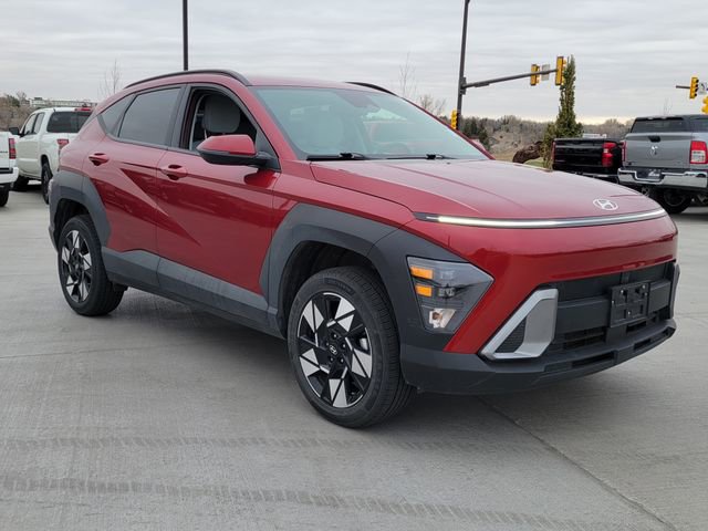 Used 2025 Hyundai Kona SEL image 7