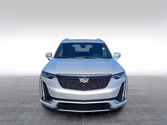 Used 2020 Cadillac XT6 Premium Luxury FWD image 2