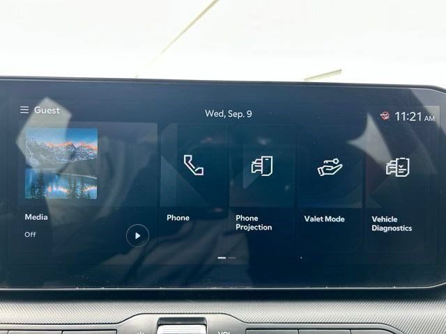 Used 2025 Kia K4 FWD image 22