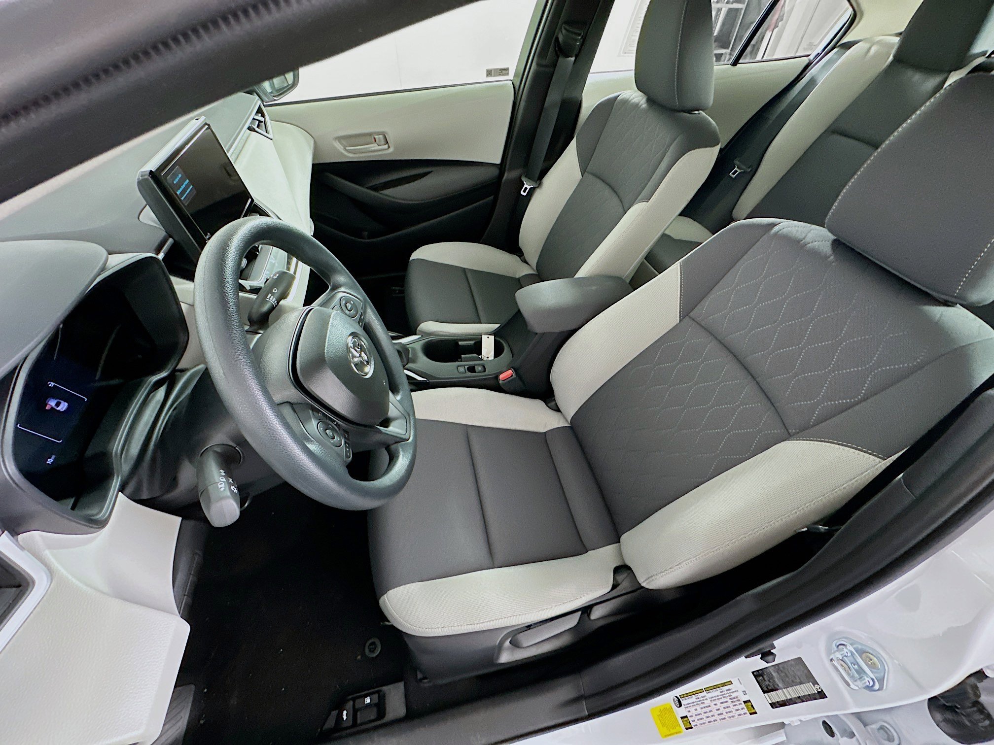 Used 2026 Toyota Corolla LE image 13