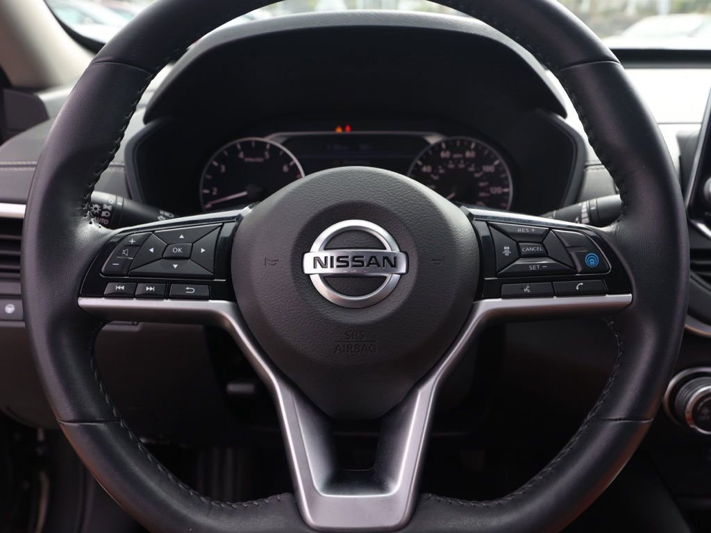 Used 2021 Nissan Altima 2.5 SV w/ SV Premium Package image 24