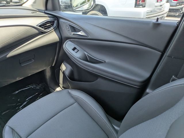 Used 2023 Buick Encore GX Select w/ Sport Touring Package FWD image 18