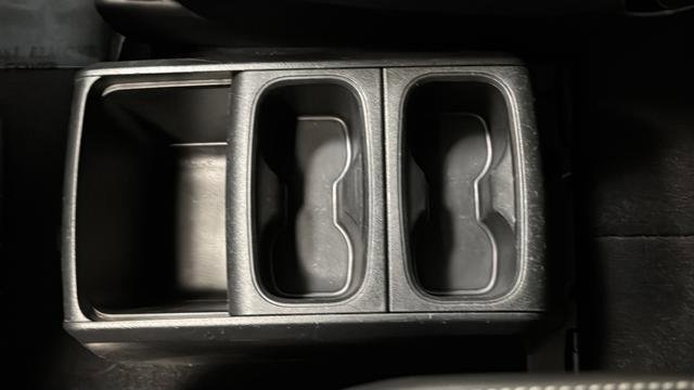 Used 2018 Dodge Grand Caravan SE image 19