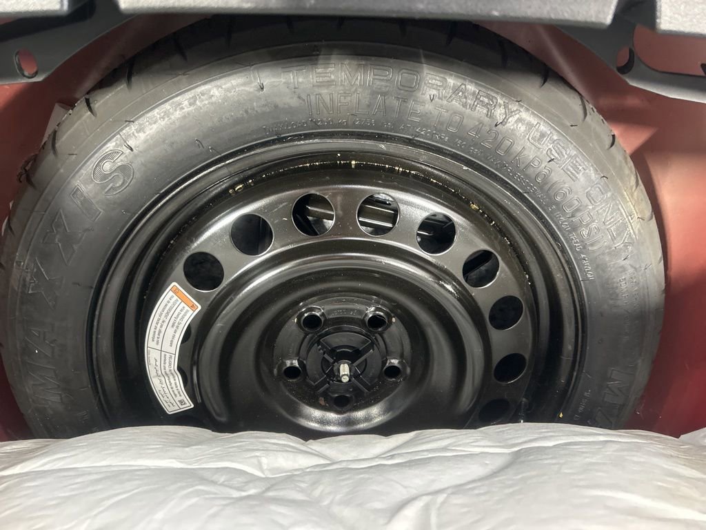 Used 2021 Ford Explorer XLT w/ Equipment Group 202A image 43