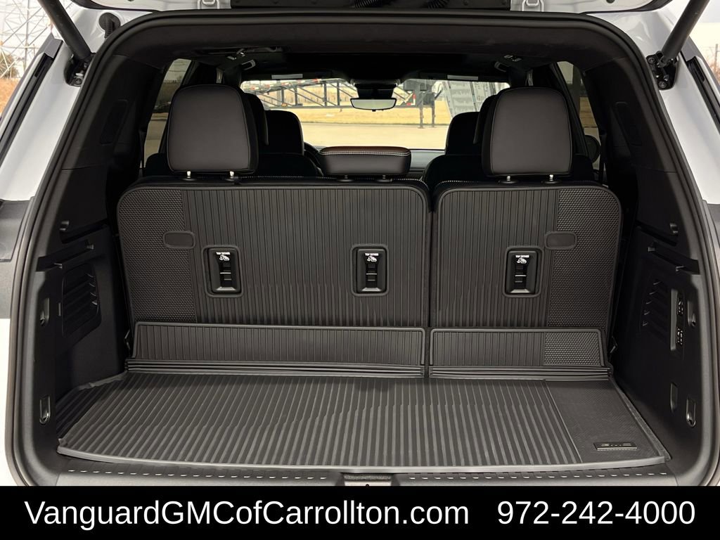 New 2026 GMC Acadia Denali Ultimate w/ LPO, Floor Liner Package image 24
