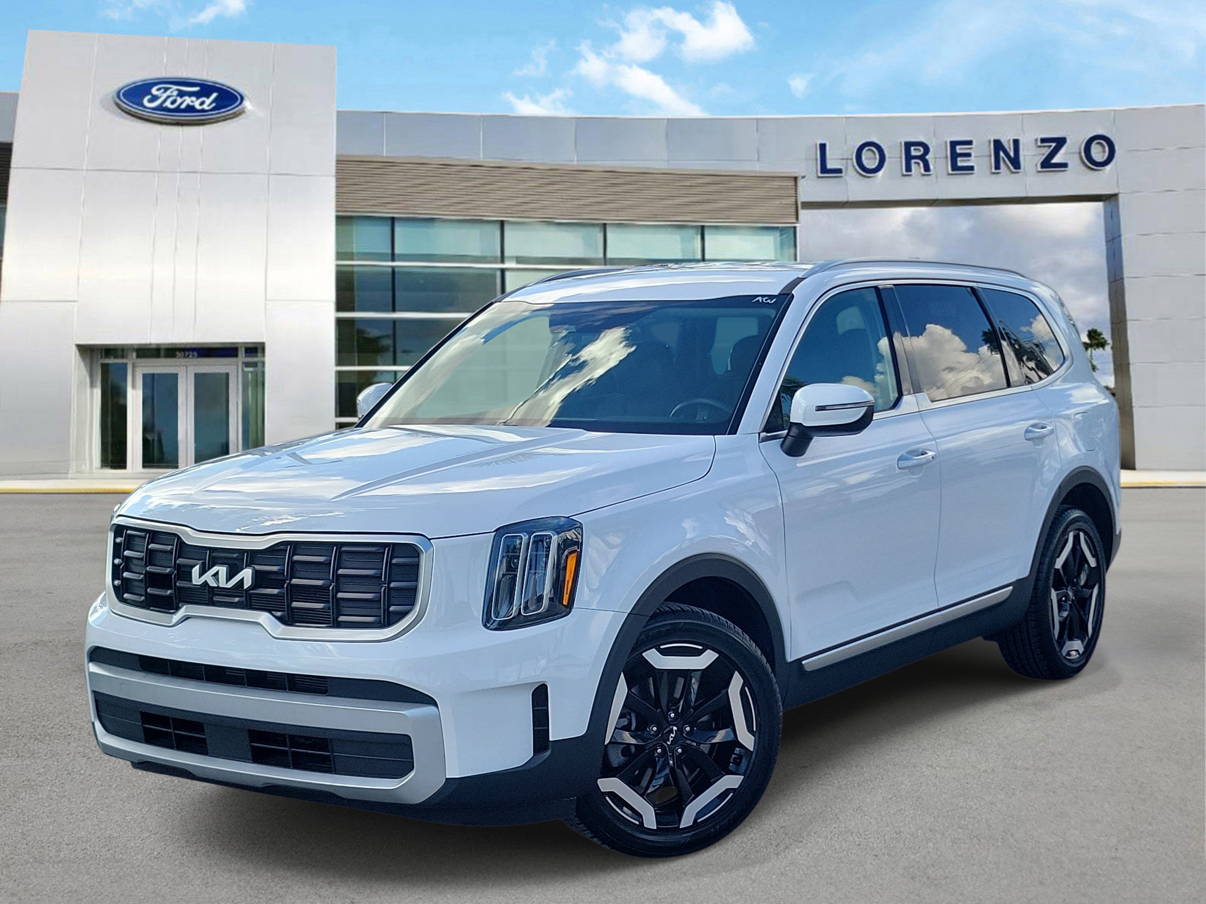 Used 2024 Kia Telluride S