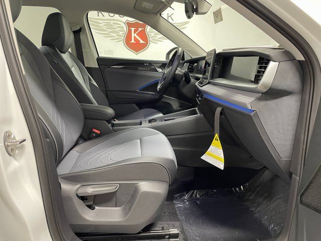 New 2026 Volkswagen Tiguan SE AWD/4WD image 26