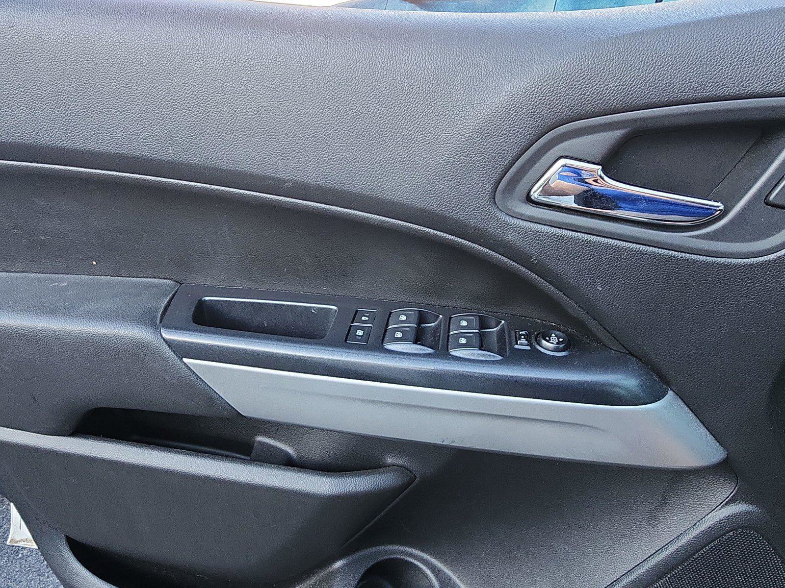 Used 2020 Chevrolet Colorado LT RWD image 13