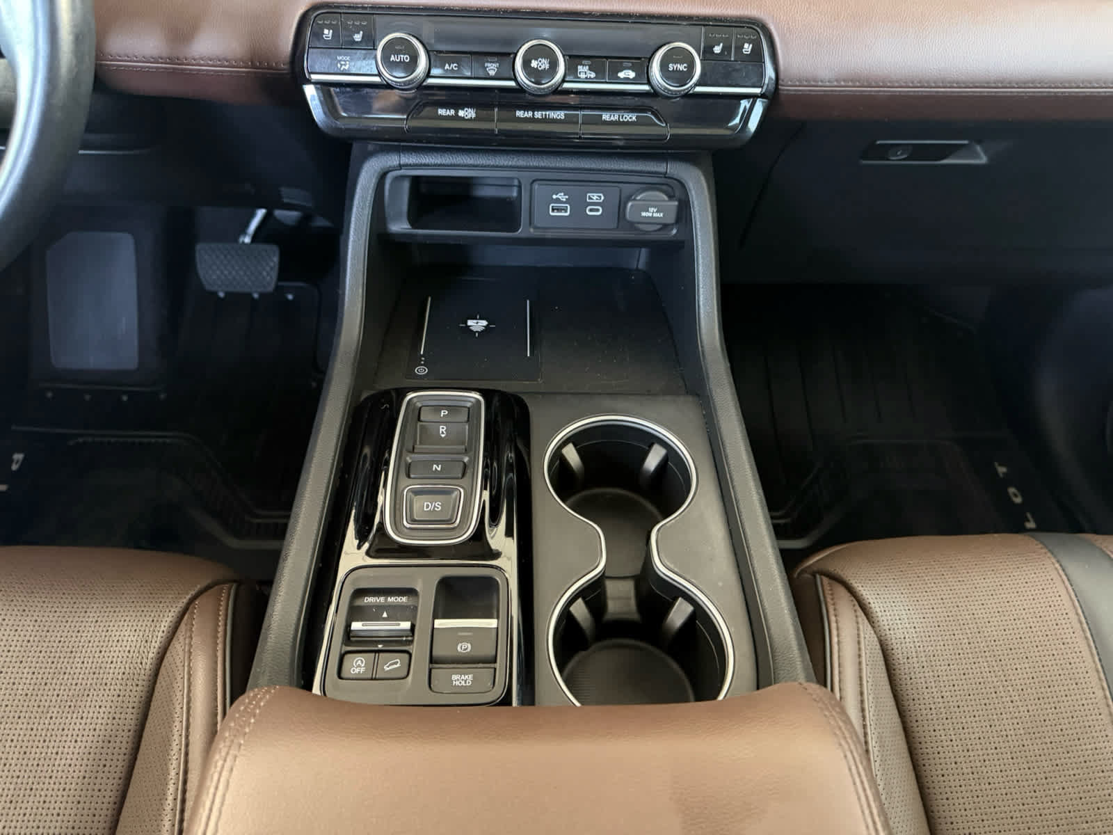 Used 2024 Honda Pilot Elite image 10