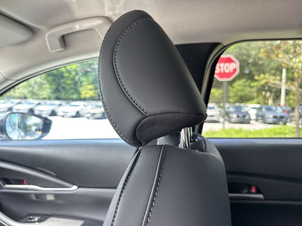 Certified 2025 MAZDA CX-30 AWD 2.5 S w/ Select Sport Pkg image 16