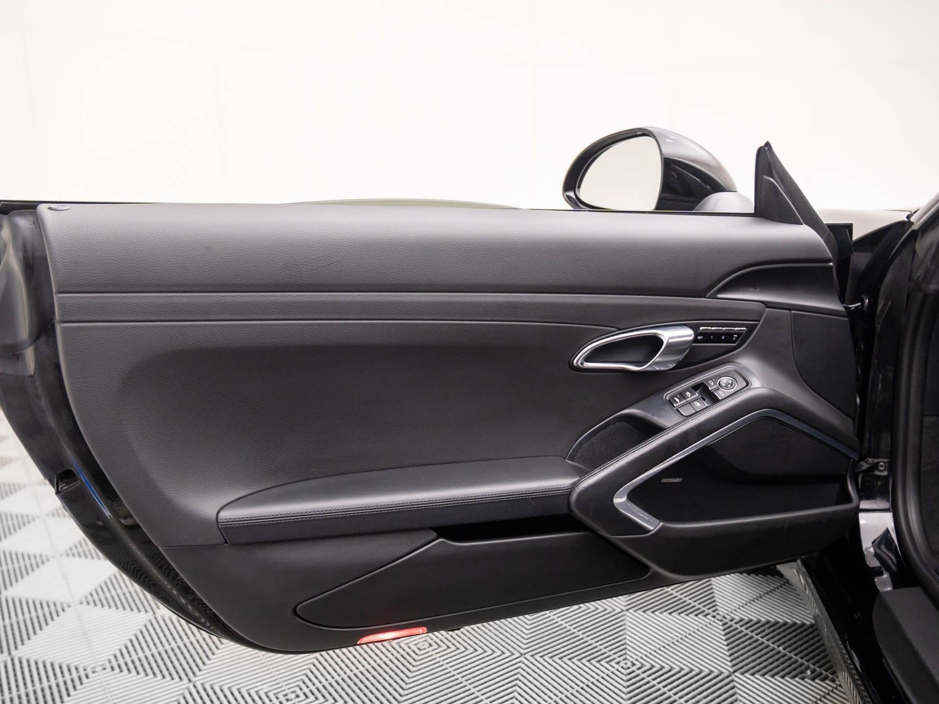 Used 2013 Porsche 911 Carrera image 14