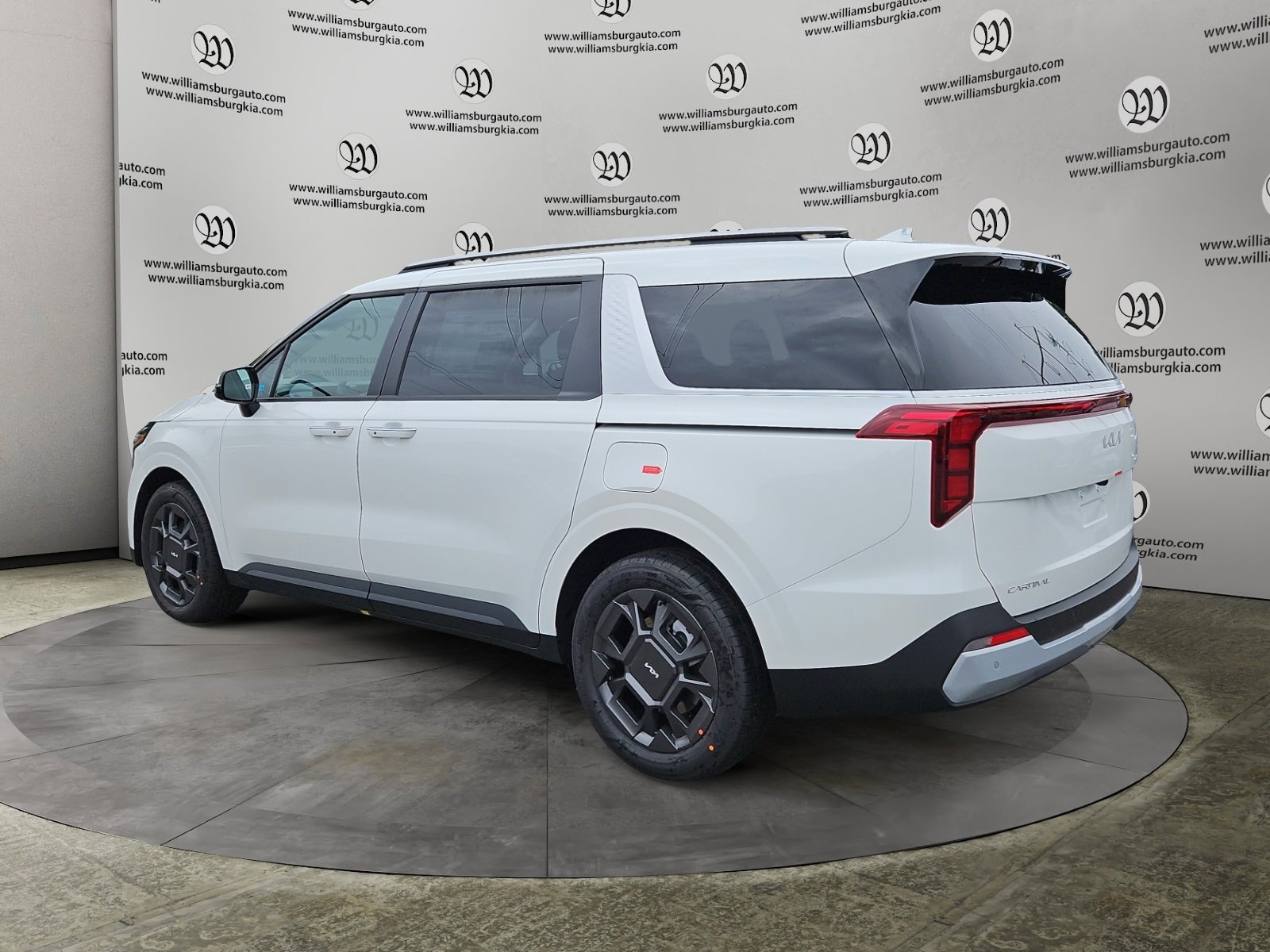 New 2026 Kia Carnival EX image 3