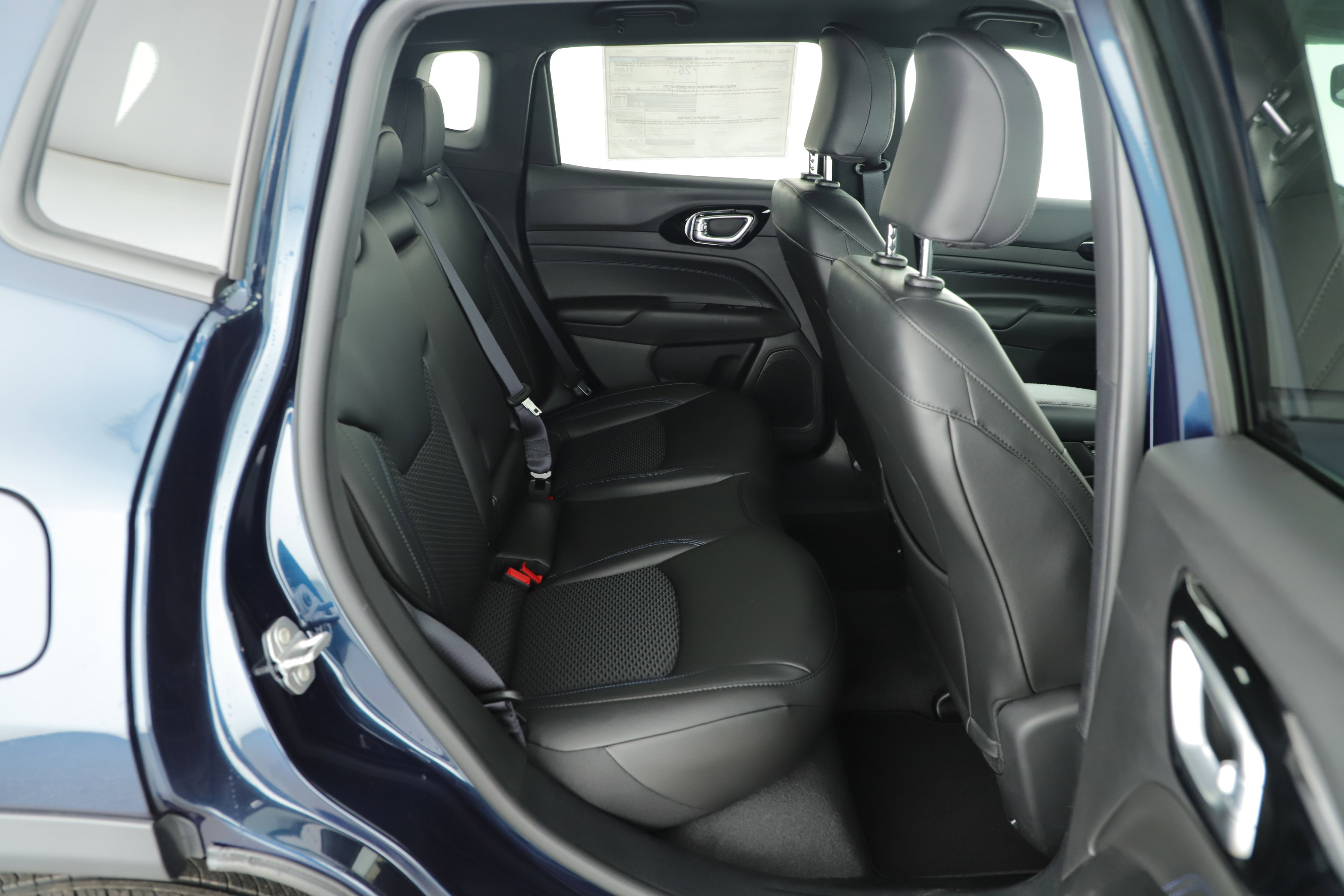 New 2026 Jeep Compass Latitude image 10